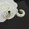 Schwarzweiße Designer -Marke Brief Ohrringe Ohrstente 18k Gold plattiert Edelstahl Ohrring Männer Frauen Hochzeit Schmuckparty Geschenke Accessoire