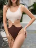 Dames badmode 2024 Ring Linked Monokini Cut-Out One Piece Swimsuit Women Hollow Out Sexy Female Beachwear Bathing Swimming Swim Suit