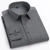Casual shirts voor heren Plaid Classic Simple Breathable Long-Sleeveved Business Anti-Wrinkle Slim Comfortabele straatwerk Formele slijtage