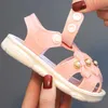 Sandals Cute newborn baby and toddler sandals cute girl flexible anti slip bow pearl soft sole summer casual daily walking shoesL240429