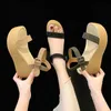 Sandalet 2024 Yeni Yaz Tarzı Moda Konforlu Giyim Dayanıklı Platform Kama Düz Renk Süet Kadınlar H240430
