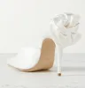 Sapatos de Walkig de casamento de noiva Magda_butrym Ponto Sandals Faux Pearls embelezados Cetin Mules 3d Rose High Heels EU35-42