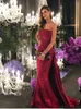 Party Dresses Elegant Slim Long Mermaid Evening Wear Formella klänningar Axelfri dragkedja Back Prom Maid of Honor Dress Bride Cus