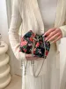 2024 Nuove catene fiorite Crossbody Dong Bei Red Green Tote Spring Summer Women Borse Borse Borse per le spalle Baglie di lettere Branchi