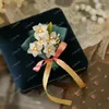 Broches Lily of the Valley Broche 2024 Flower Cardigan Sweater Pin Decoratie Accessoires voor vrouwen