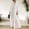 Abiti casual Lady Maxi Dress Women Elegant Floral ricamato con cinghie di nappe Desti a V per le vacanze estive