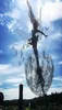 Садовые украшения сказочные танцы с одуванчиком украшения металлические искусство мифическое фейри -ландшафт Статуя скульптуры на открытом воздухе газон H6830357