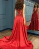 Vestidos de noite de sereia de renda lindos com miçangas vermelhas com trem destacável V de pescoço vestidos de baile de lantejoulas Vestido formal de cristais de cetim de trem de trem