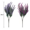 Dekorative Blumen Lavendel Plastik Künstliche romantische Provence Purpurstrauß mit grünen Blättern Hochzeitstisch Dekoration