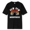 Camisetas para hombres Pew Maakas Baby Black Cat with Two Guns Tshirts Men Fashion Algodón Camisetas Summer tops suaves y transpirables Y240429