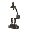 The Traveller Bronze Statue Sculpture Abstract Famous Modern Travel Man Maschio Figurina Figurina per la casa Vintage Art Vintage 2109850931