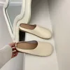 Slipjes van de dichte teen voor dames dames mode 2024 zomerloafers vrouwelijke loafers indoor buiten schoenen sandalen nieuwe tan scuffs trend bruin
