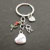 Keychains lanyards hartvormige gesneden letter sleutelhanger liefde hanger voor de beste moederdag cadeau cadeau cadeau sieraden sleutelhanger Q240429