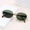 Mulheres Óculos de sol Designer Triumph Oval Frames Men Classic vintage Small Round Frames Women Women Metal Legs EyeGlasses Lens Verde