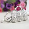 2020 Kvinnlig ny stilformad metallpåse charmig handväska handväska nyckelring kristall strass nyckelring handväska hänge bil nyckeling16220248