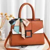 Umhängetaschen Trendy Mode europäischer und amerikanischer Stil Frauen mit mehrfarbiger Atmosphäre Messenger Frauen Crossbody Bag Handtasche 2024