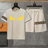 Designer Set Men Tracksuit Herren T-Shirt Zwei-teilige Modemarke-Tracksuit Shorts Anzug Casual Jogging Geometry Logo T-Shirt Tägliches Outfit 2pcs Apr 29