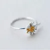 Band Rings 2021 New Year White Enamel Chrysanthemum Vintage Elegant Simple Open Ring Womens Jewelry Party Gift Q240429