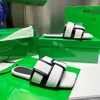 Patch Summer Luxurys Sandals Sliders Sexy Nuovo stile Slipisti Slipisti Piscina Green Mens Regalo per la casa Mule Beach Loafer Womans Flat Tacco piatto Sandale Lady Dimensione 35-40