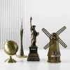 Arkitektonisk miniatyrmodell heminredning landmärke ornament eiffel torn staty av frihet dekorativa hantverk gåvor 240429