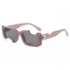 Lunettes de soleil de créateurs Nouvelles lunettes de soleil personnalisées Street Show Trend Sunglasses Fashion Mens and Womens Sunglasses