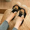 Chaussures décontractées Veowalk Panier brodé Femmes Linn Coton Plat Espadrilles Locs Breatteur Slip sur la marche Black Grey Beige