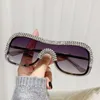 Gafas de sol de diseñador 23 nuevas gafas de sol con tachuelas de diamantes Gafas de sol punk de borde de una pieza