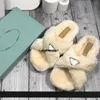 Nowy popularny zimowy futra futra futra Slipper Pełna furia miękka puszysta pluszowa platforma płaska na wysokim obcasie luksusowe buty designerskie dla przypadkowych kobiet