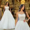 Eine Kleiderbraut für Linie trägerloser eleganter Hochzeitskleid Perlen Kristalldesigner Brautkleider