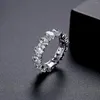 Clusterringe Luoteemi Luxusband Kubikzirkon einzigartiges Design Silber Farbe Kristall Finger Schmuck für Frauen Hochzeit Engagement Accessoire