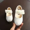 Baby Girl Flower Design Anti-Slip Casual Sneakers Toddler Soft Soft Souded Pu Pu Fashion Walking Chaussures 240422