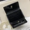 Mini Pearl Chain Sac Embrayage 12cm avec chaîne 10A Miroir de qualité Sac épaule concepteur Femme Sacs de créateurs à bandoulière en peau d'agneau avec boîte C421