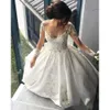 Train Robes appliqués Floral 2018 3d Court Long Illusion Sleeves Ballgown Weddal Bridal Robe Made personnalisée