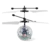 Aircraft électrique / RC Induction de jouets pour enfants Flying Hine Nouveau éloignement de la lampe en suspension en suspension Crystal Livraison DH9KR