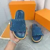 Piscine en jean de qualité supérieure glissement de diapositive femme pantoufles brunes fleur d'été SUMBRE SANDALE SANDALE MENSE VOYAGE CONCUTÉES Chaussures de luxe Loafer Designer Sliders Sandals Beach Mule