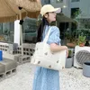 Torby na pieluchy 36*12*24 cm w stylu koreańsko -pieluszki Mumia torba na ramię haftowana mamusa torba do torebek do wózka do dzieci D240429