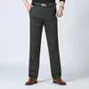 남성 클래식 스타일 치노 경량 소프트 비즈니스 캐주얼 스트레이트 바지 견고한 컬러 패션 스트리트웨어 팬탈 론 240430