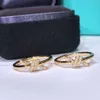 Дизайнерское кольцо для женщины Tiffanybead Ring Ruxury Love Ring V золото высокое издание T Семейное узел Кольцо кольцо женское кольцо с густым покрытием 18 -километровое кольцо с бриллиантами из розового золота