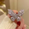 Spille Spilla Sparkle Butterfly Balch per donne e uomini Gioielli di lusso Fare Regalo per la festa della festa