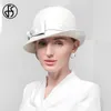 Berets FS 2024 Spring Curl Brim Brim Cap Ladies Eleganckie retro małe czapki dla kobiet wycieczki na zakupy Fedoras White Millinery