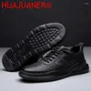 Chaussures décontractées Design Men's Fashion Le cuir de mode baskets faits à la main minimalistes hommes appartements confortables jeunes adolescents vulcanize