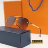 Nuevas gafas de sol clásicas de moda para hombres Metal Square Gold Marco UV400 Hombres Vintage Actitud de gafas de sol Gafas de sol Eyewear con caja V10