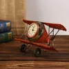 Dekorative Figuren Schlafsaal Tischuhr Flugzeug Retro -Stil Uhren für Wohnzimmer Kaminsims am Bett European Vintage Statue Dekor