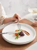 プレート8インチブラックセラミックウエスタンディッシュラウンドマットステーキスパゲッティプレート家庭レストランフロスト日本の平らな食器