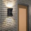 Vägglampa upp ner modern sconce balkong staket regntäta landskap belysning bostadsvilla fixturer dekoration ljus