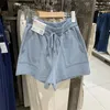 Femmes designer Vêtements Classic Denim Shorts Femmes Summer Blue Washed Cotton Denim Shorts élastiques et Shorts décontractés en denim en vrac pour femmes