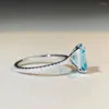Klusterringar 925 Silver Ocean Blue Treasure Ring är prydd med diamanter och smaragdskuren bankettrocksocker