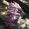 Fiori decorativi lavanda plastica artificiale Provenza romantica bouquet viola con foglie verdi Decorazione del tavolo da casa