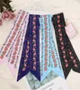 Lenços de moda lenço de lenço de lenço floral feminino039s xale e bolsa magra e amarrada fita pequena fita de turbante bandeira bs442495815