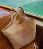 Дизайнерская соломенная сумка, приготовленная в ручной эмбоидрее трава, женская сумочка, большая мощность, плечо летние пляжные выходные, каникулы, туристические сумки, металлические буквы, бренд